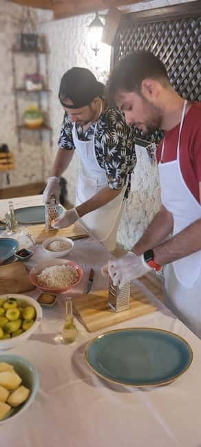 Burek Masterclass: Roll, Bake, Eat - Who will enjoy this Mostar cooking class