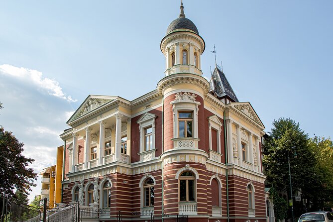 Cable Car Olympic Tour With Museum - Returning to Baščaršija and the Meeting of Culture
