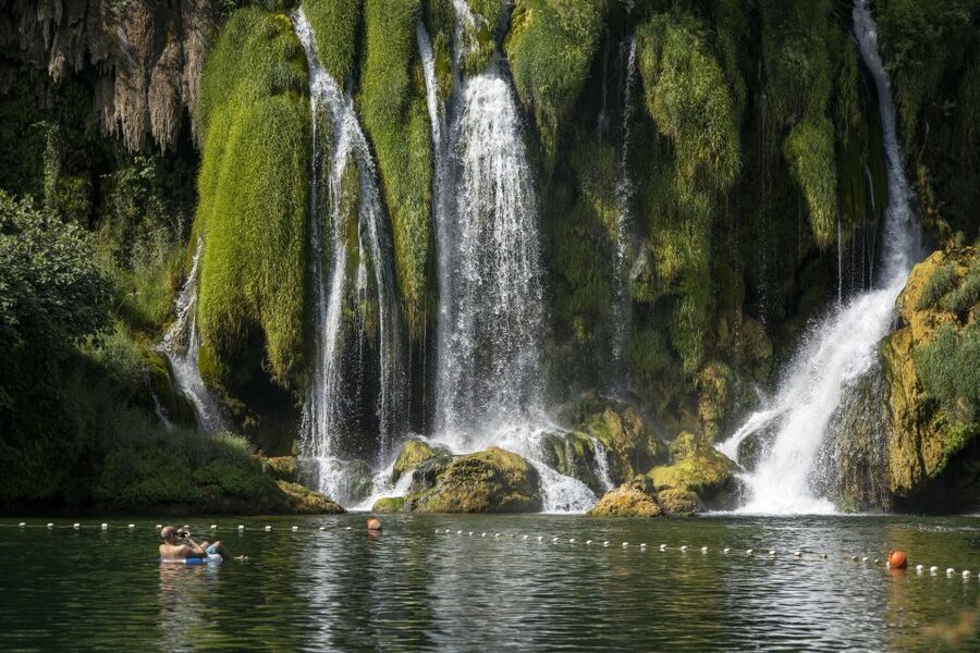 Dubrovnik: Kravica Waterfalls, Mostar and Pocitelj Day Trip - Border crossings and the parts you cannot control