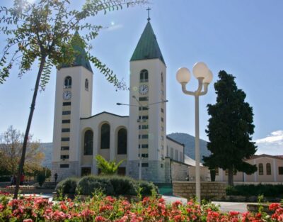 Dubrovnik: Private Day Trip to Medjugorje with Hotel Pickup