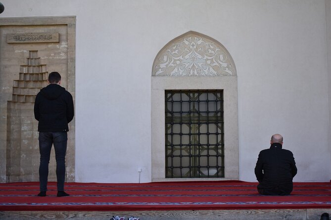 Eat, Pray, Love Tour - Where East meets West in a few city steps