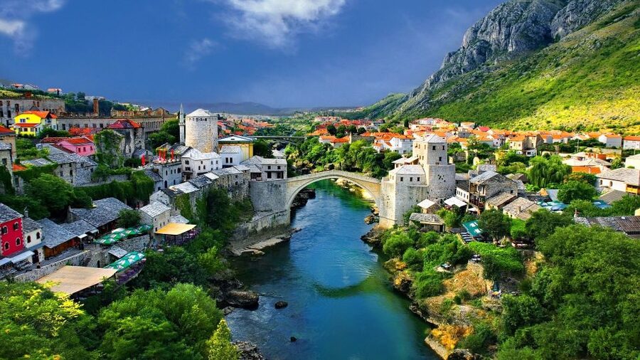 From Dubrovnik: 1-Way Tour to Sarajevo via Mostar and Konjic - What makes this Bosnia transfer special