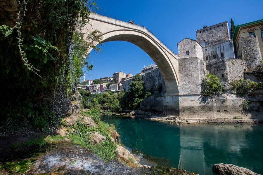 From Dubrovnik: Full-Day Tour of Mostar - Pickup from Dubrovnik and the road to Neum