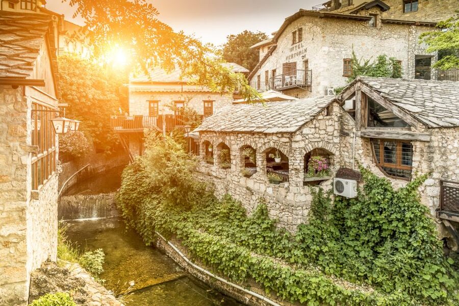 From Dubrovnik: Mostar and Medjugorje Full-Day Tour - What the guides add to the experience