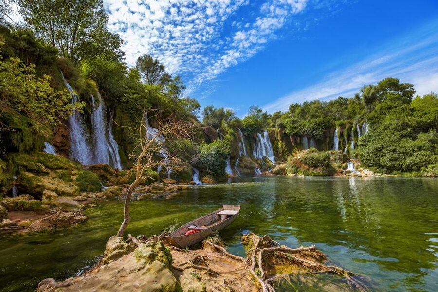 From Dubrovnik: Mostar & Kravice Waterfalls Private Tour - Leaving Dubrovnik Along the Neretva Coast