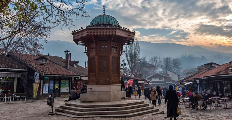 From Dubrovnik: Sarajevo and Mostar Private Full-Day Tour - Three hours to eat, walk, and understand Sarajevo
