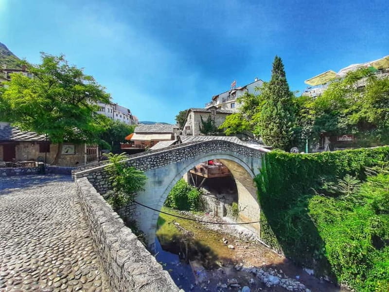From Sarajevo: Mostar, Kravice Waterfalls and 4 Cities Tour - Jablanica adds a sober wartime chapter