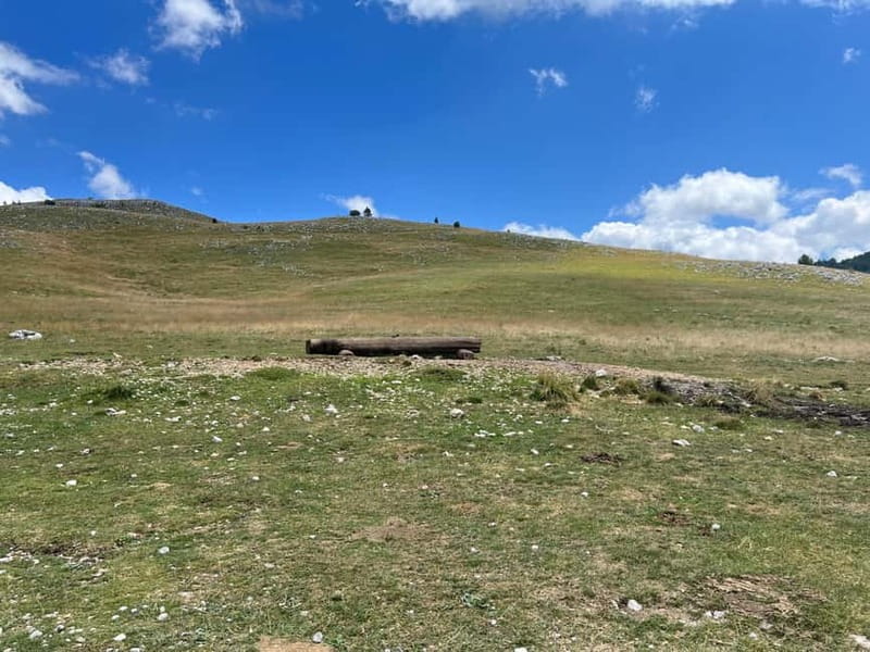 Hiking around Sarajevo: Lukomir Village Full Day Hiking Tour - The three-hour route toward Lukomir