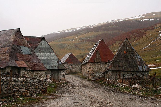 Mountain Village Lukomir Full Day Adventure Tour - From Ferhadija Street to Umoljani
