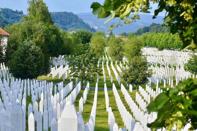 REMEMBERING SREBRENICA (Genocide study tour 11/07/95) - Why this Srebrenica tour matters