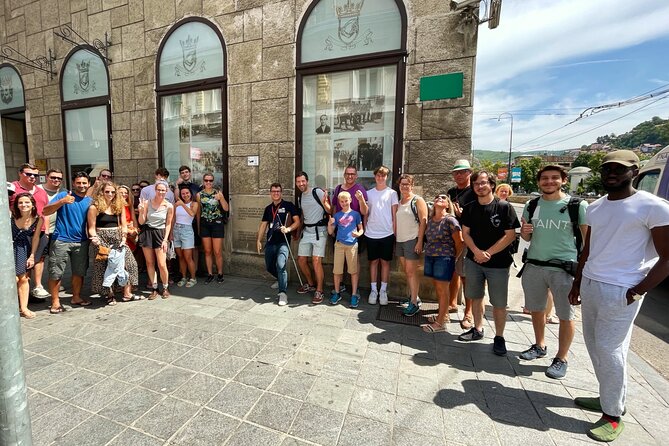 Sarajevo: 2 Hours Old Town Walking Tour With Local Guide - Gazi Husrev-beg Mosque and Sarajevo’s unusual clock