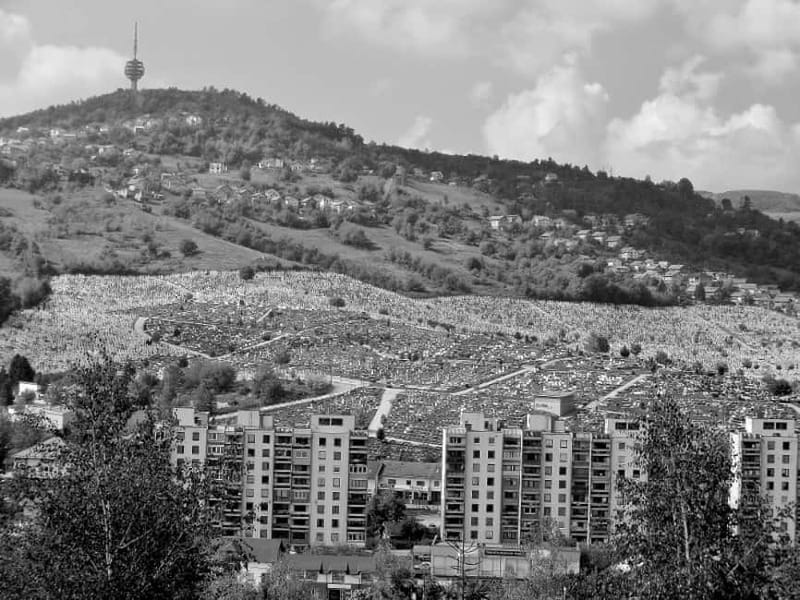 Sarajevo: A Siege Story - The Tunnel of Hope Experience - Sarajevo’s hospitals reveal the human cost