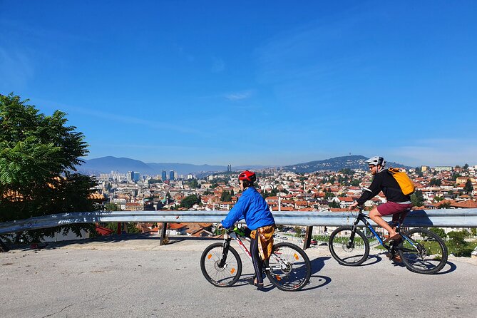 Sarajevo City SIghtseeing / War Bike Tour - Starting at Sebilj and Baščaršija