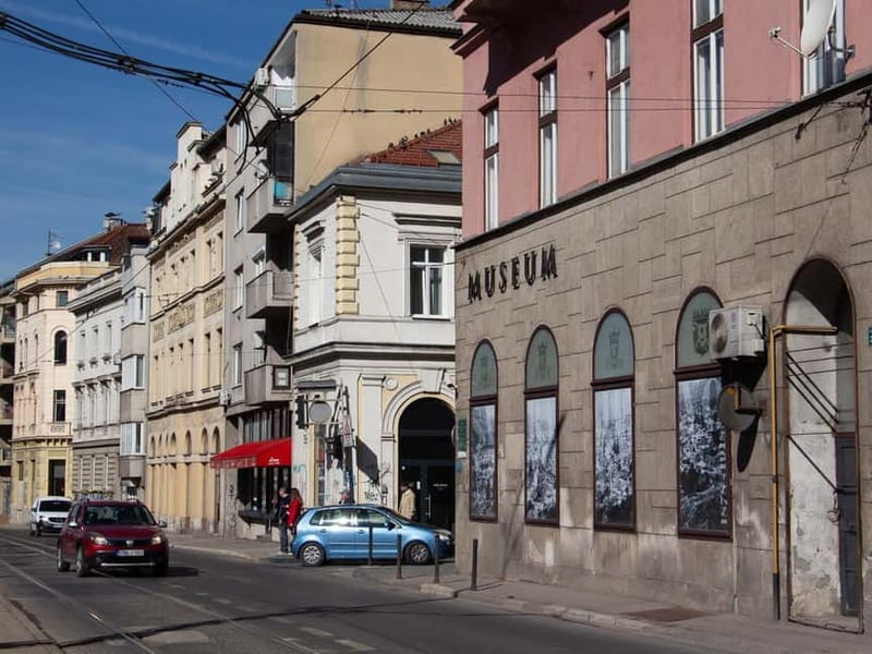 Sarajevo: City Tour with Bosnian coffee ritual ☕️ - Market Hall, local food, and the city’s everyday life