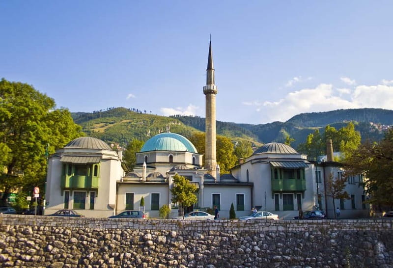Sarajevo: Crossroads of Cultures - Sarajevo Walking Tour - Food, nightlife, and advice you can use later