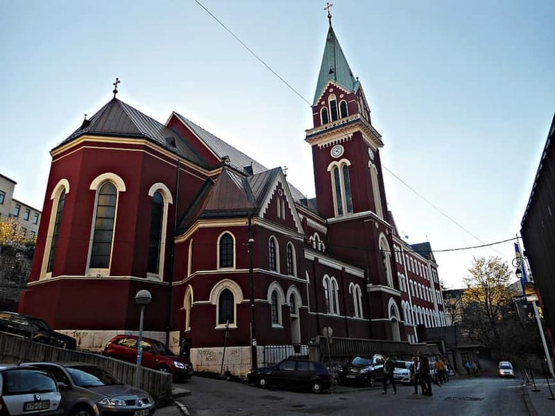 Sarajevo: Discover Sarajevo Walking Tour with Local Guide - Is $11 good value for 150 minutes?
