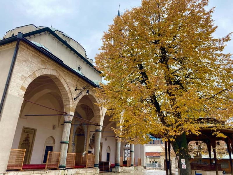 Sarajevo: Grand Walking Tour Through Time and Cultures - Gazi Husrev-beg Mosque and Sarajevo’s shared city center