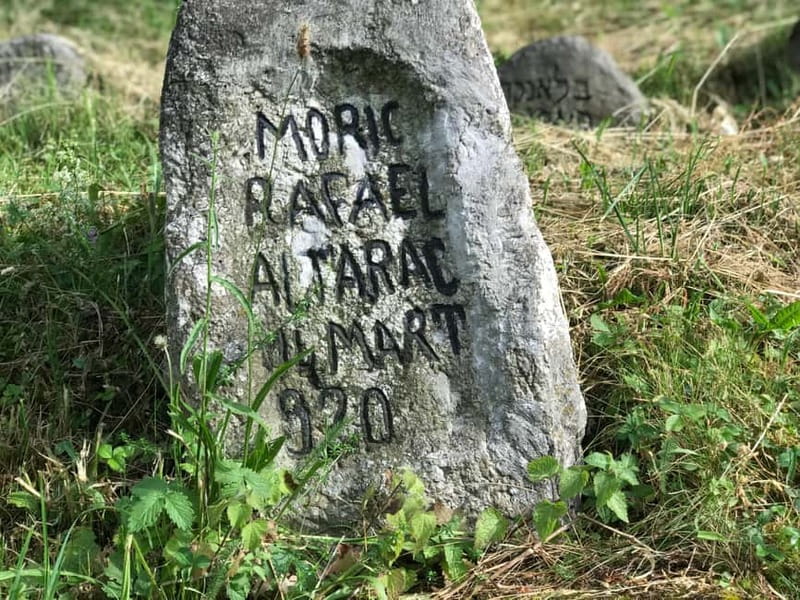 Sarajevo: Jewish Heritage Tour with Entry Tickets - The cemetery, war, and memory