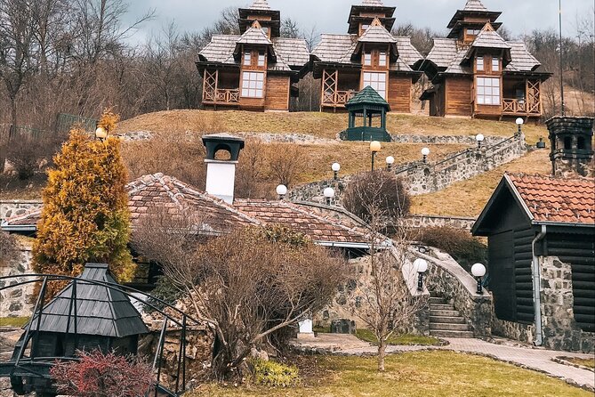Sarajevo to Belgrade: Transfer With East Bosnia Tour - Crossing into Serbia and reaching Mokra Gora