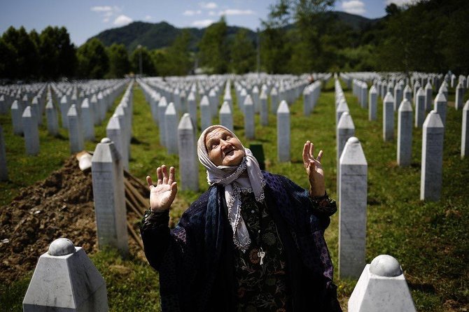 Understanding Srebrenica Genocide + Lunch With Local Family - Private Tour - What the $120.15 price includes
